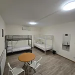 אכסניה Rooms4rest Skibicka - Private For Tourists ורשה