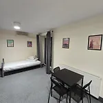 Rooms4rest Skibicka - Private For Tourists Warsaw