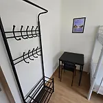 Rooms4rest Skibicka - Private For Tourists Hostel Warsaw