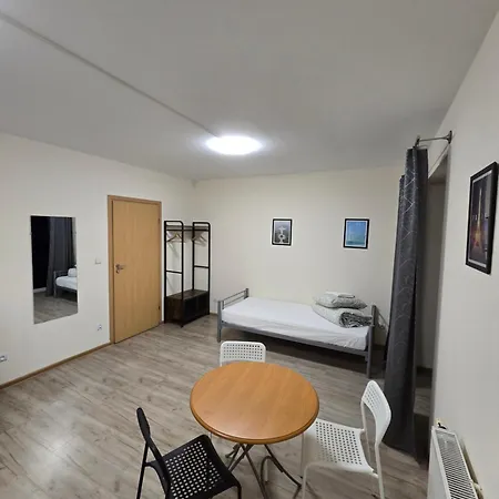 Rooms4rest Skibicka - Private For Tourists - Atr Consulting Sp, Z O,o, 호스텔 *