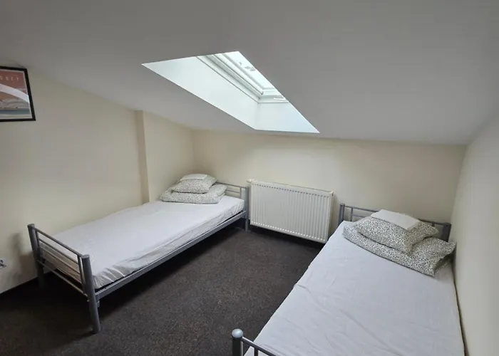 旅馆 Rooms4rest Skibicka - Private For Tourists 华沙