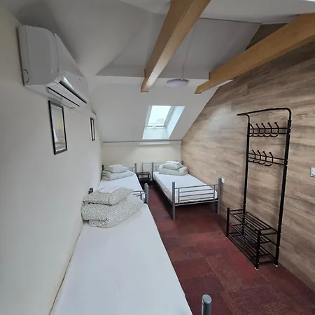 Rooms4rest Skibicka - Private For Tourists Varşova