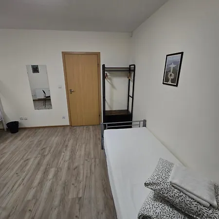 Rooms4rest Skibicka - Private For Tourists Varşova