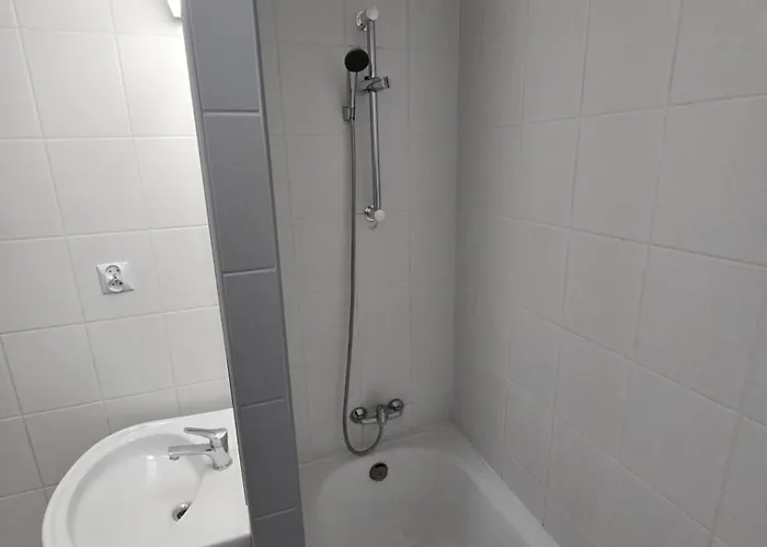 Rooms4rest Skibicka - Private For Tourists * Warszawa