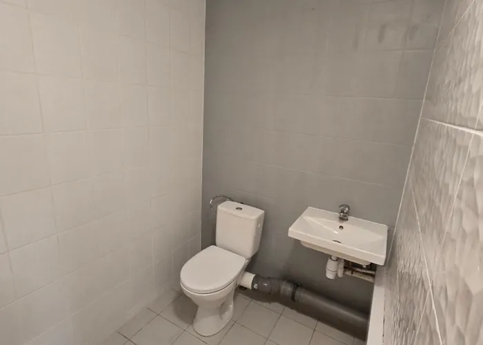 Rooms4rest Skibicka - Private For Tourists Hostel Warszawa