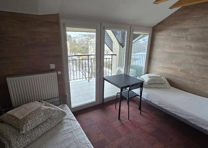 Rooms4rest Skibicka - Private For Tourists Hostel Warszawa